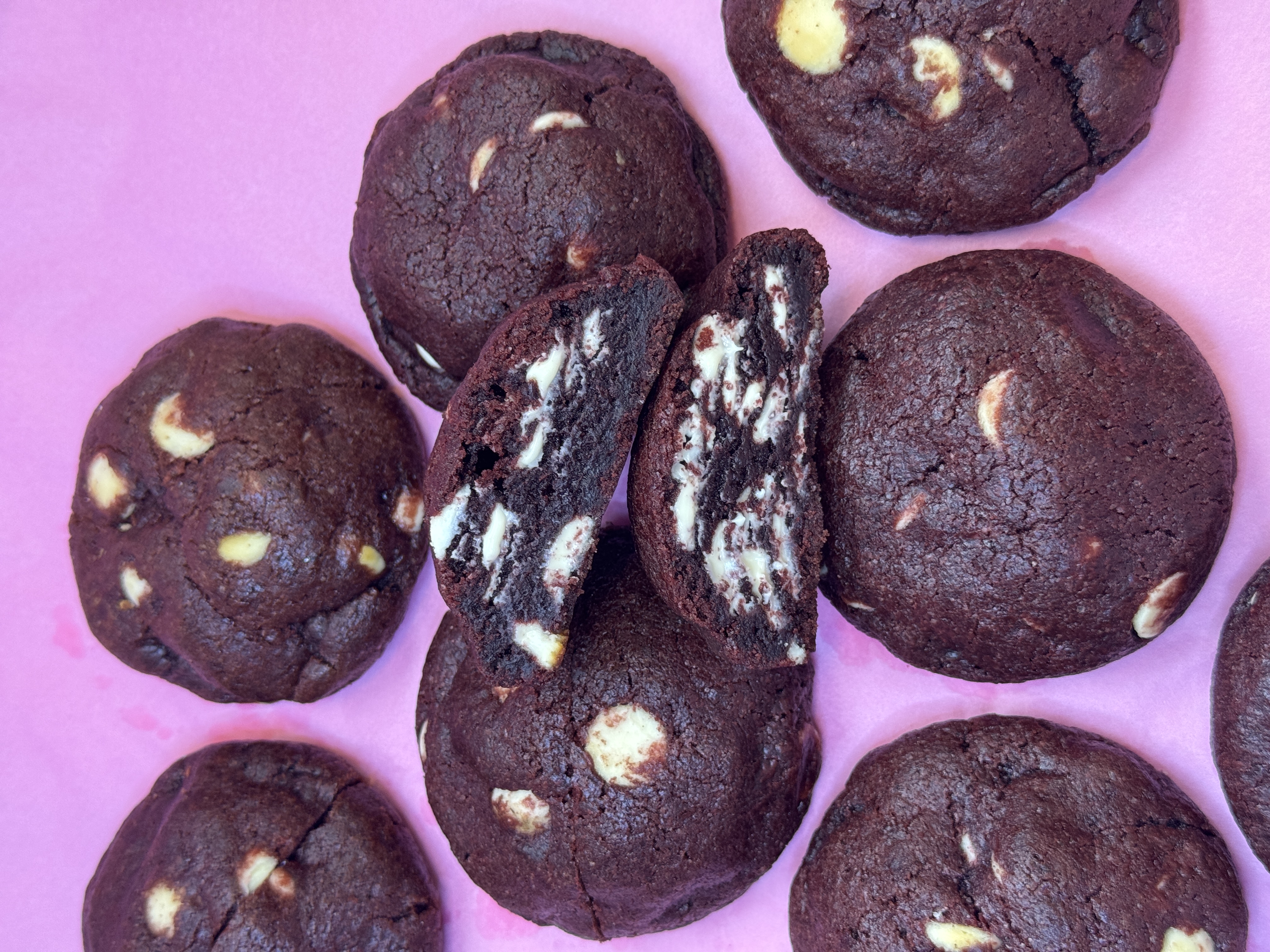 Red Velvet Cookie
